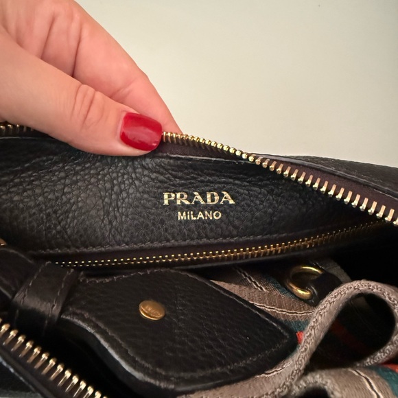 Prada Vitello Phenix Crossbody - Picture 3 of 7